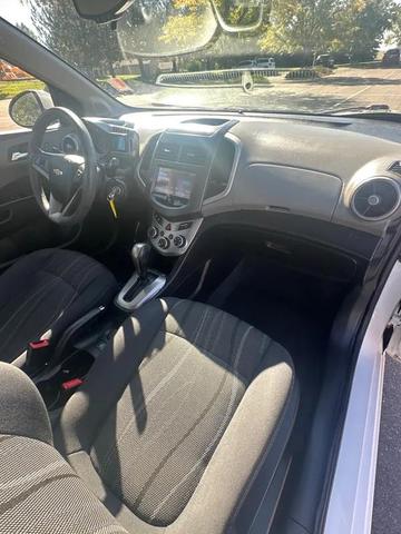 2016 chevrolet sonic lt