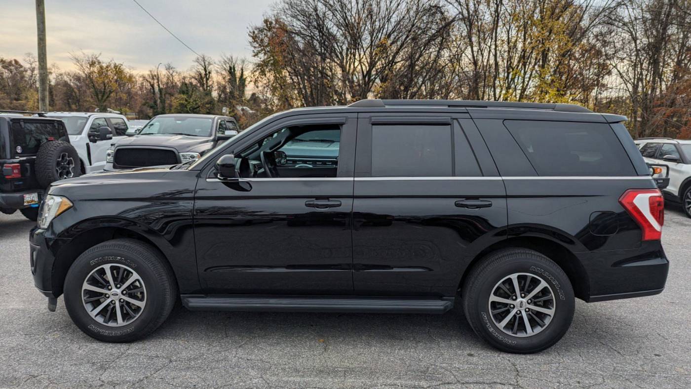 2019 ford expedition xlt