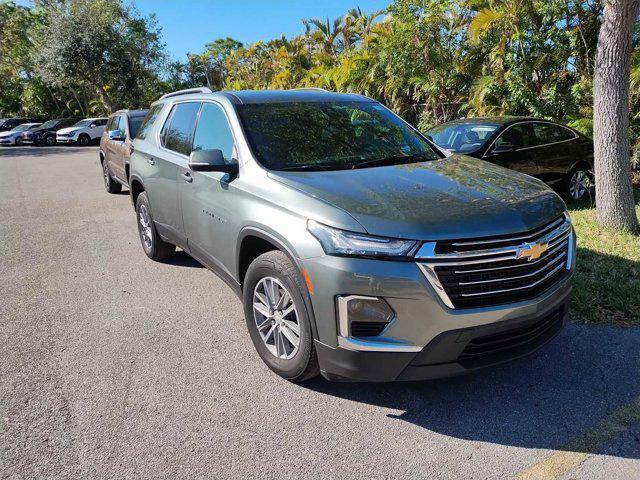 2023 chevrolet traverse lt cloth