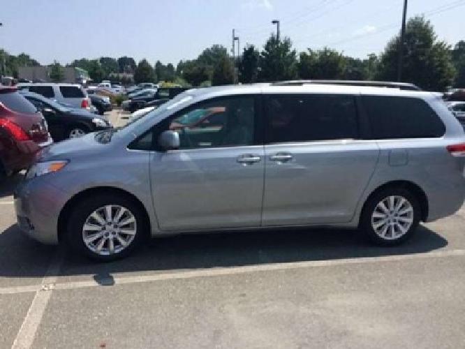 2011 toyota sienna xle in york, pa