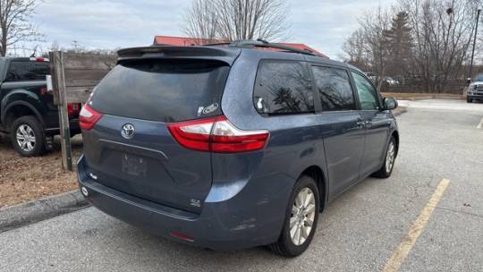 2016 Toyota Sienna