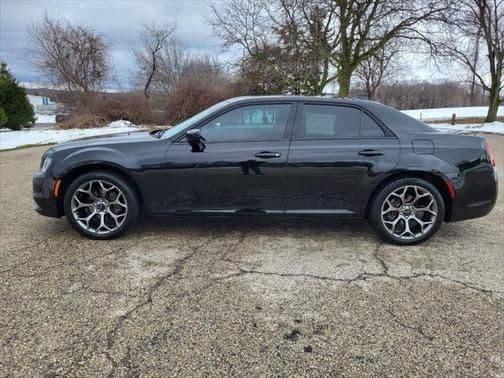 2015 chrysler 300 s 4dr rear-wheel drive sedan in west bend, wisconsin