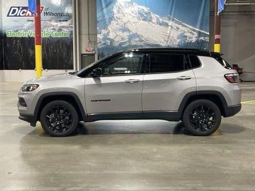 2023 jeep compass latitude in charbonneau, oregon