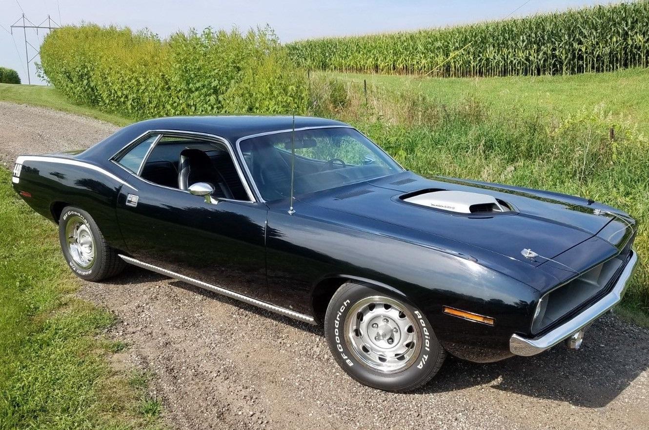 1970 plymouth barracuda v code cuda 440-6 black 59260 miles