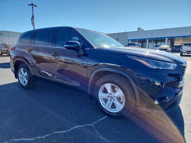 2021 toyota highlander l
