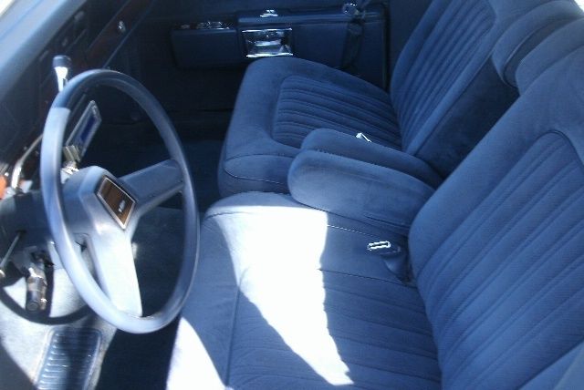 1990 chevrolet caprice classic sedan 4-door 5.0l