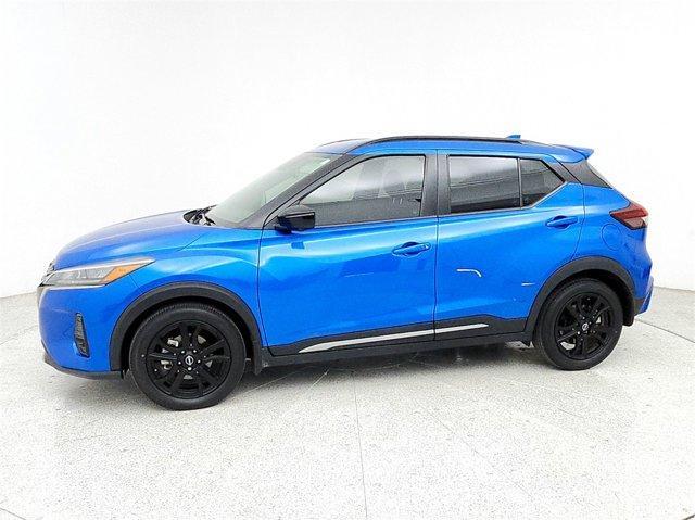 2022 nissan kicks sr