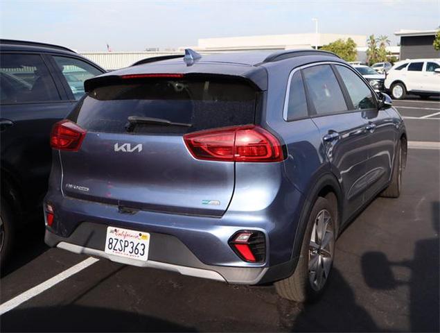 2022 kia niro touring se