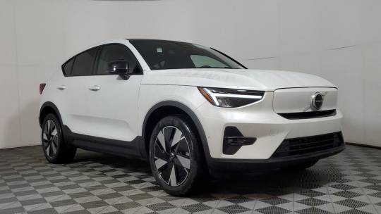 2024 Volvo C40 pure electric twin plus