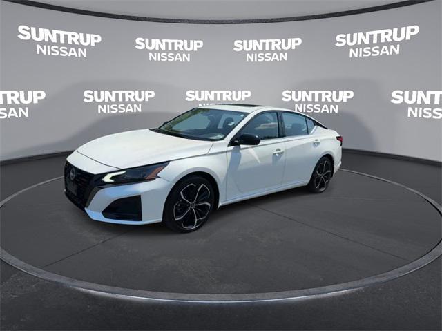 2023 nissan altima sr fwd