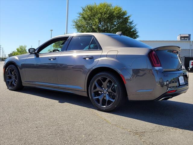 2021 chrysler 300 s