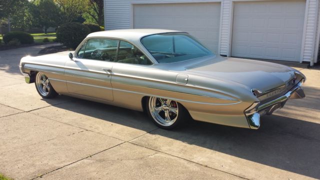 1961 oldsmobile dynamic 88 / custom