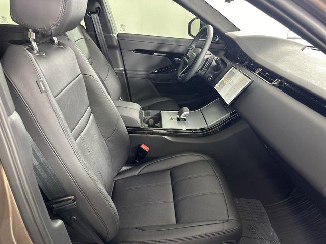 2024 land rover range rover evoque core s