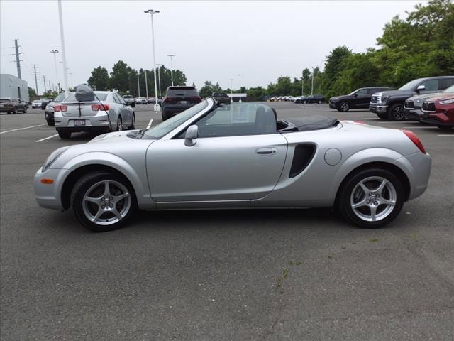 2002 toyota mr2 base
