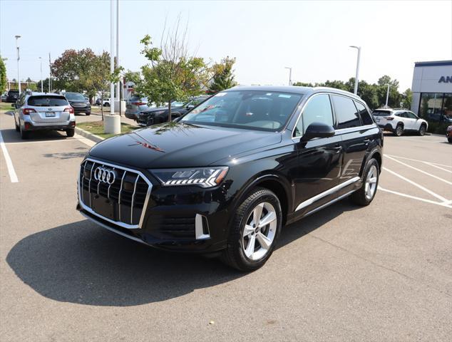 2024 audi q7 45 premium plus