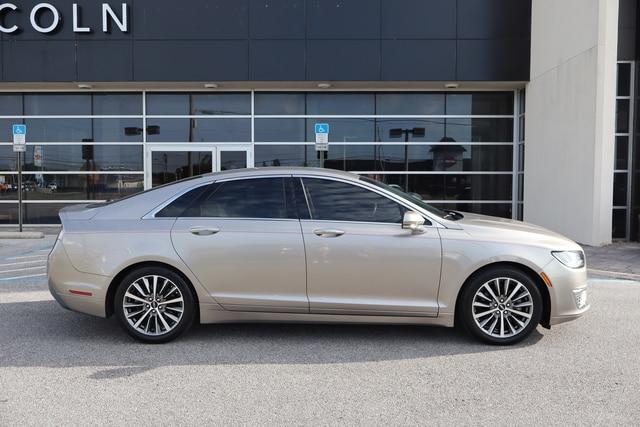 2020 lincoln mkz standard