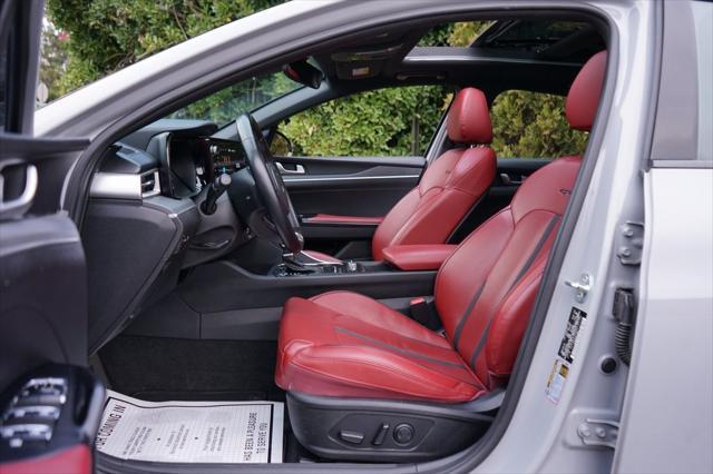 2022 kia k5 gt-line
