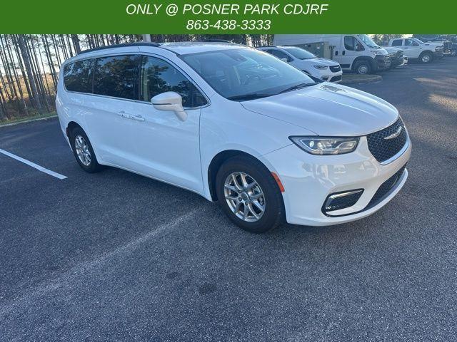 2022 chrysler pacifica touring-l