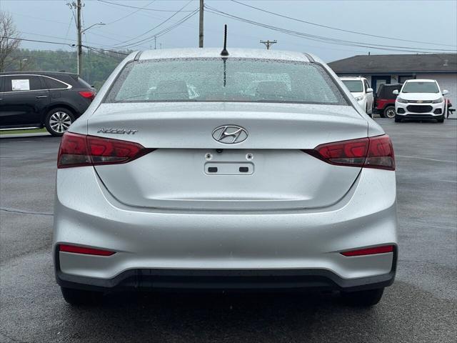 2019 hyundai accent se