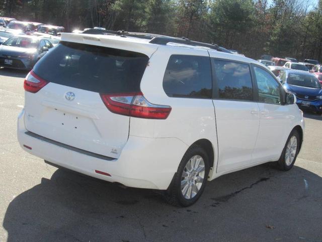2015 toyota sienna le