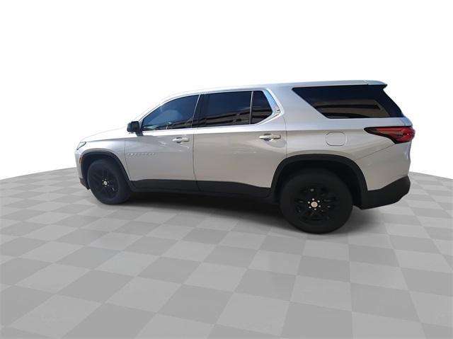 2022 chevrolet traverse ls