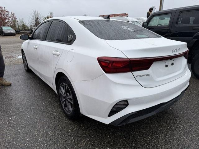 2022 kia forte lxs