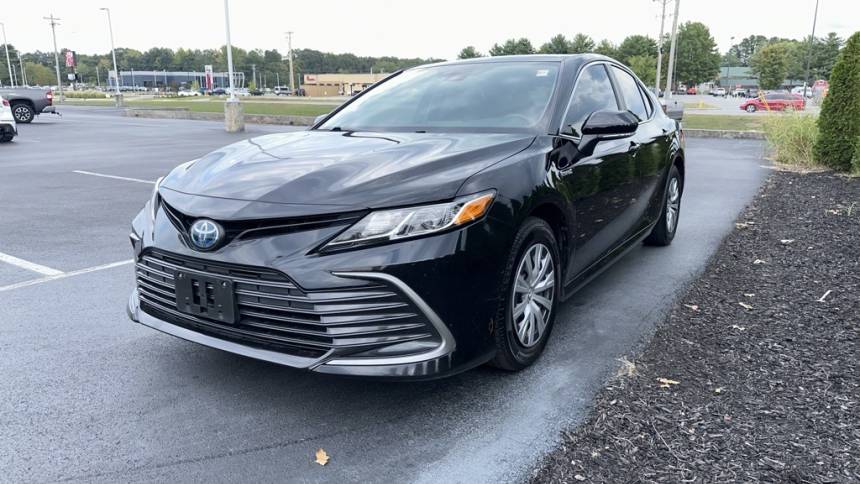2021 toyota camry hybrid le