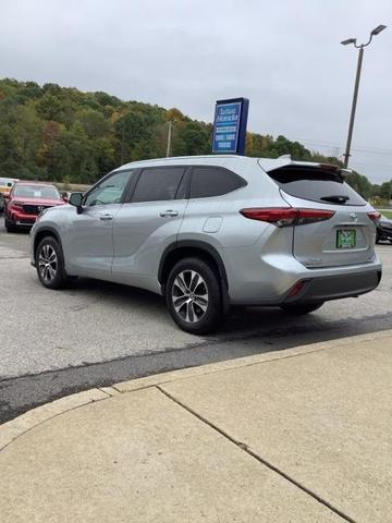 2020 toyota highlander xle