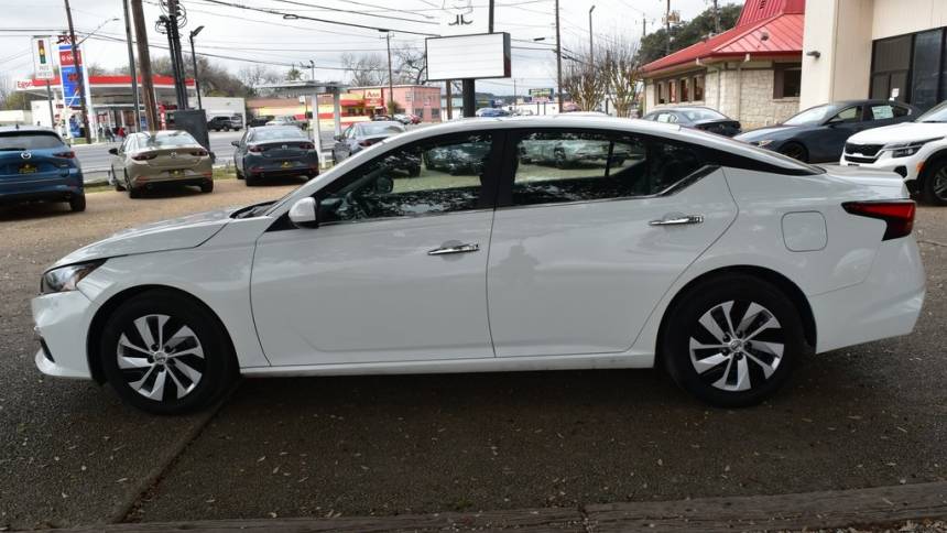2022 nissan altima s