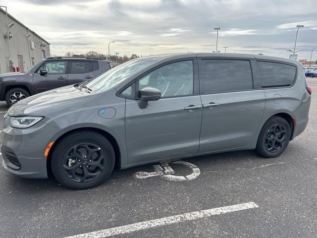 2022 chrysler pacifica hybrid limited