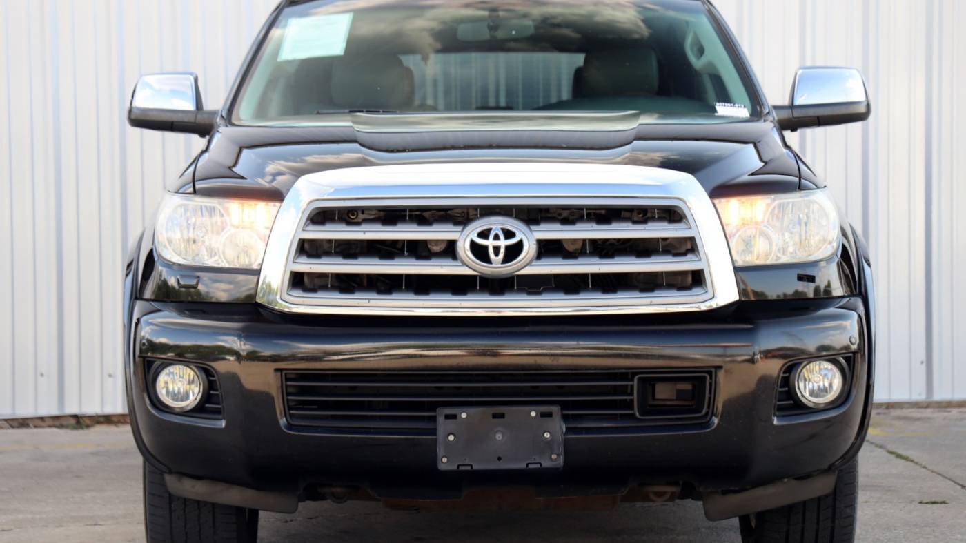 2010 toyota sequoia platinum