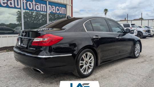 2013 Hyundai Genesis