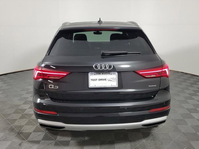 2022 audi q3 40 premium