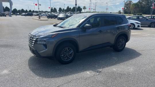 2025 Nissan Rogue s trim package