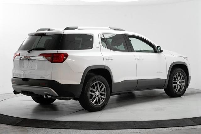2017 gmc acadia slt-1