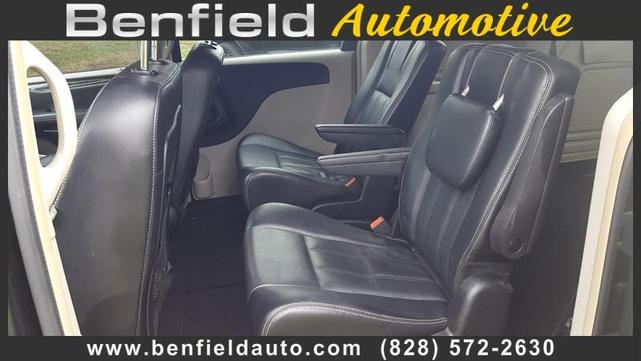 2015 chrysler town & country touring