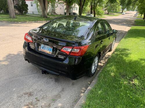 2017 subaru legacy premium