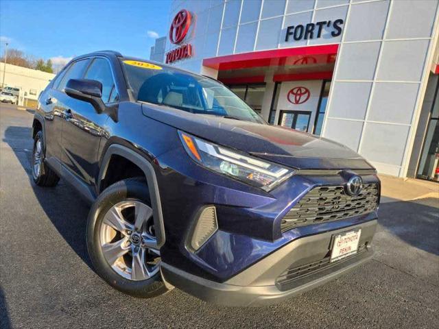 2022 toyota rav4 xle
