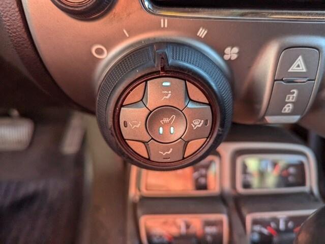 2011 chevrolet camaro 2lt