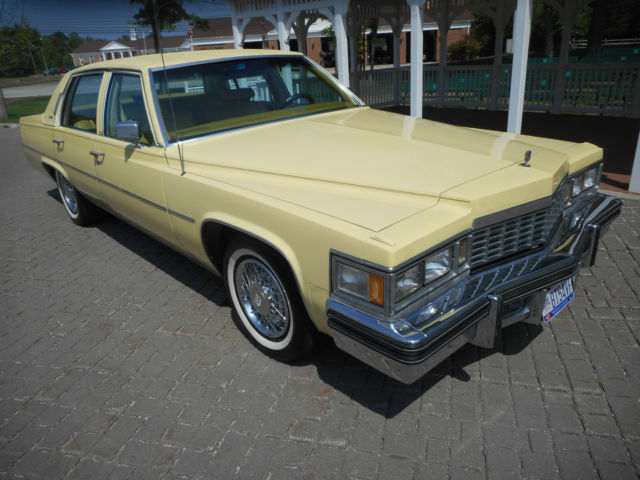 1977 cadillac sedan deville - 31,000 actual miles - excellent shape - must see!
