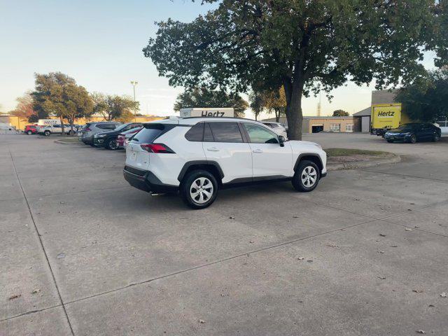 2020 toyota rav4 le