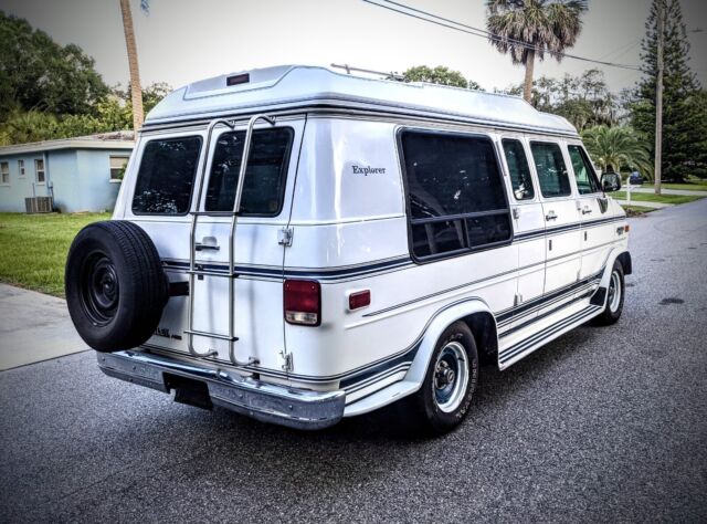 1993 chevrolet g20 chevy van limited explorer 5.7l