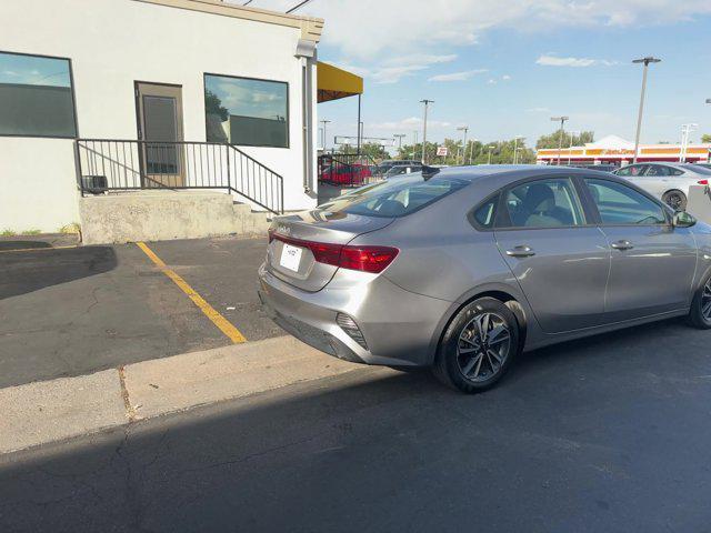 2023 kia forte lxs