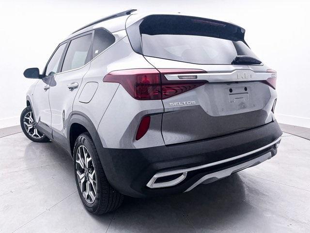 2022 kia seltos ex