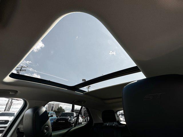 2022 buick envision awd essence