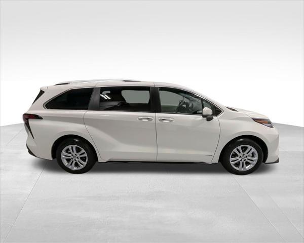 2021 toyota sienna platinum 7 passenger