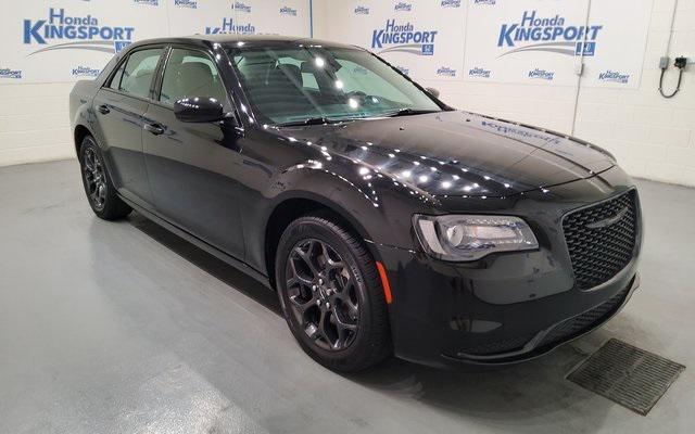 2022 chrysler 300 touring