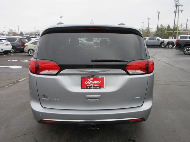 2018 chrysler pacifica limited