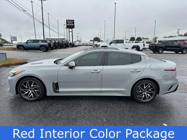 2022 kia stinger gt-line