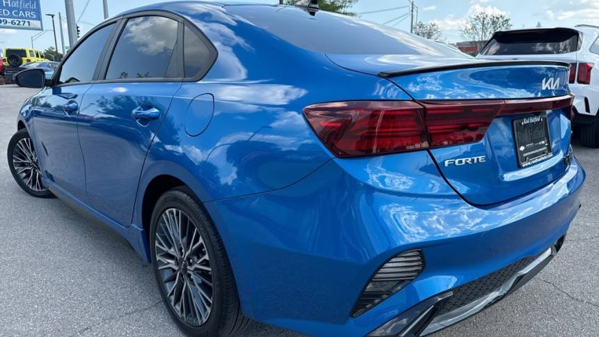 2023 kia forte gt-line
